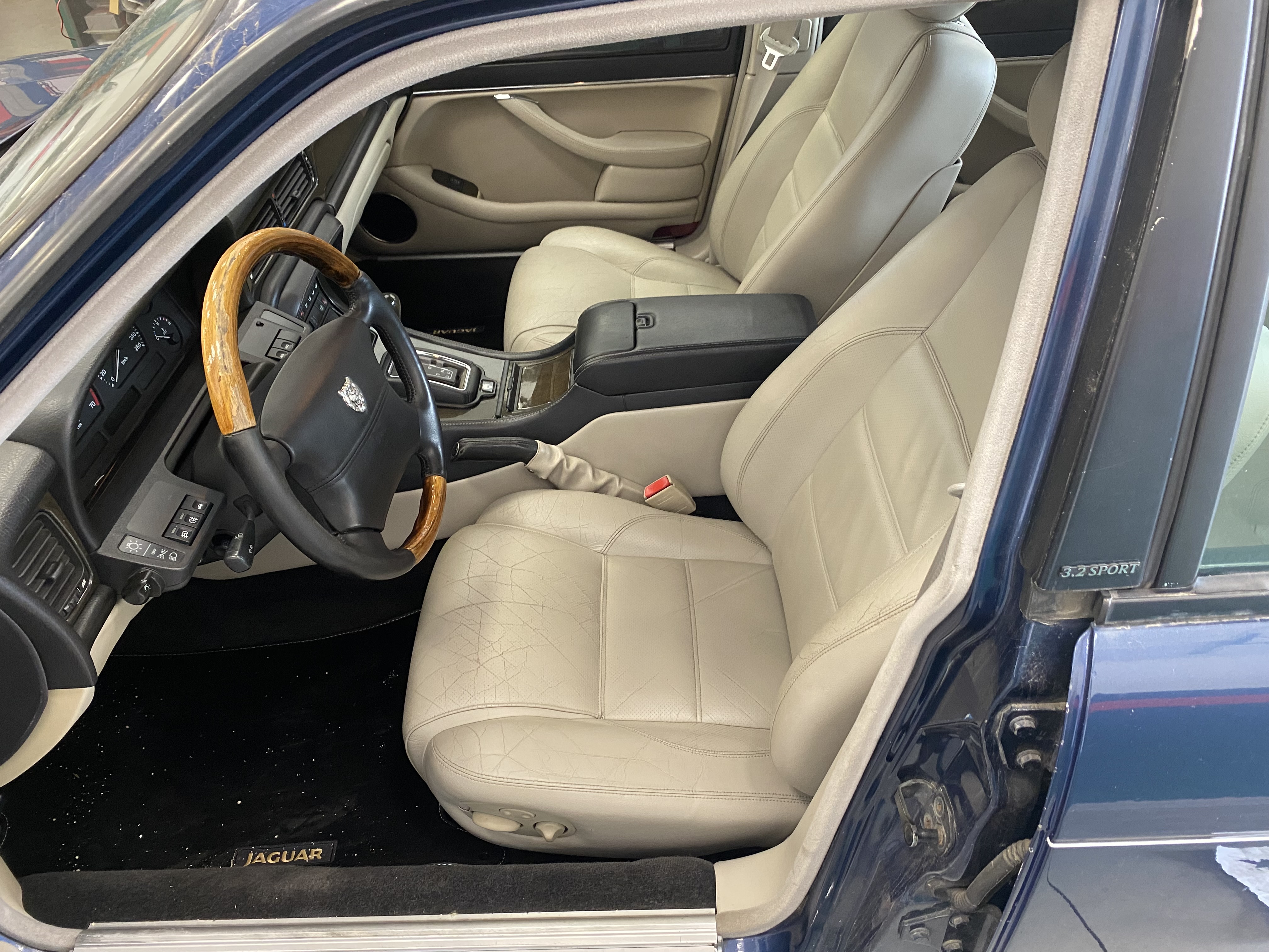 Jaguar X300