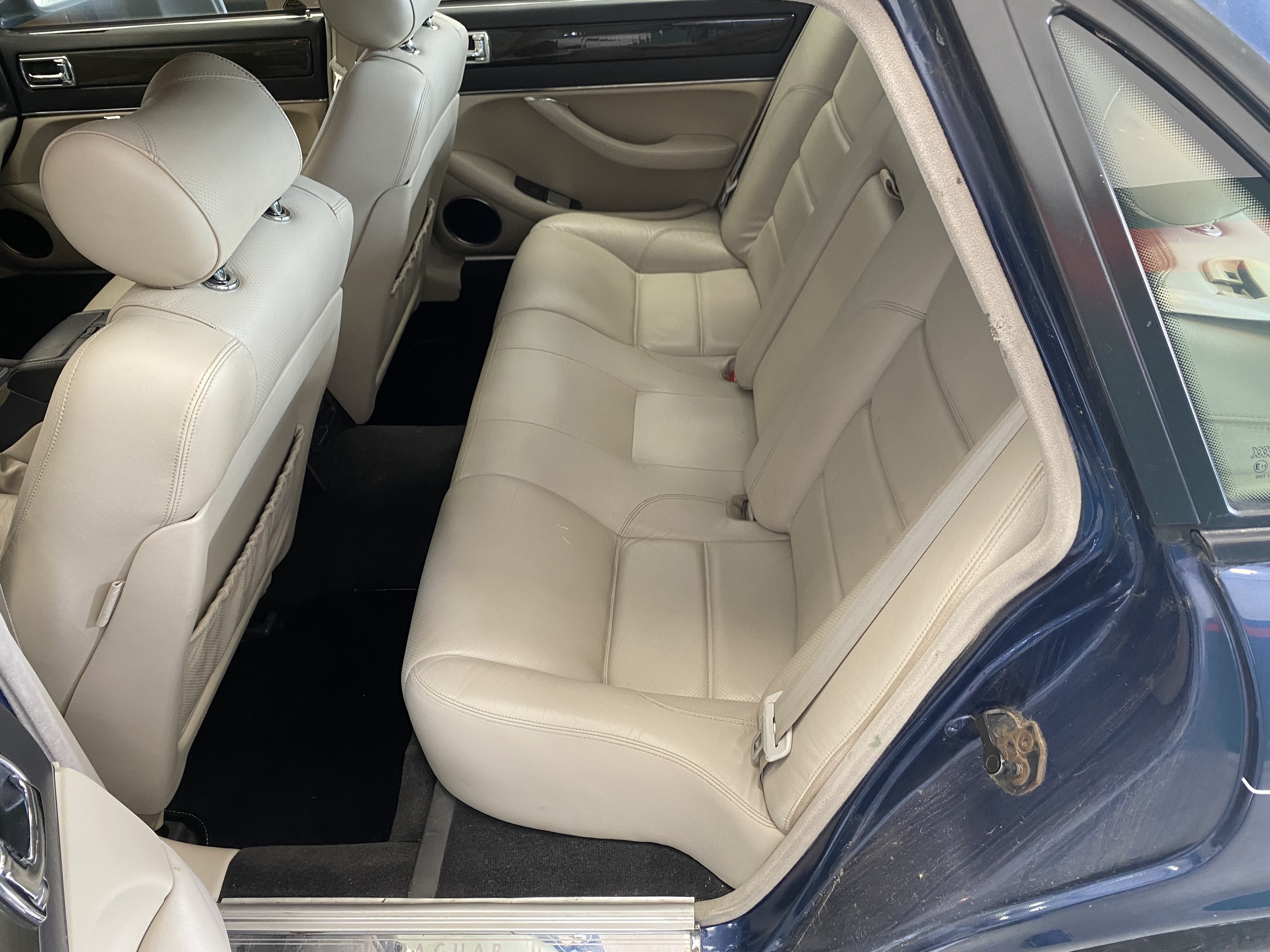 Jaguar X300